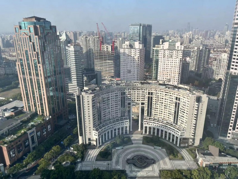 上海国际贸易中心周边环境