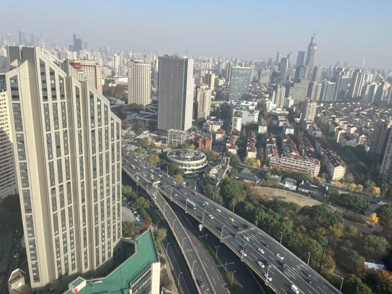 上海国际贸易中心外立面