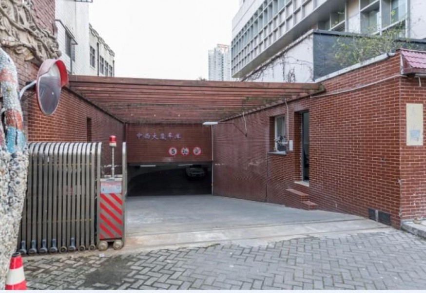 中西大厦周边环境