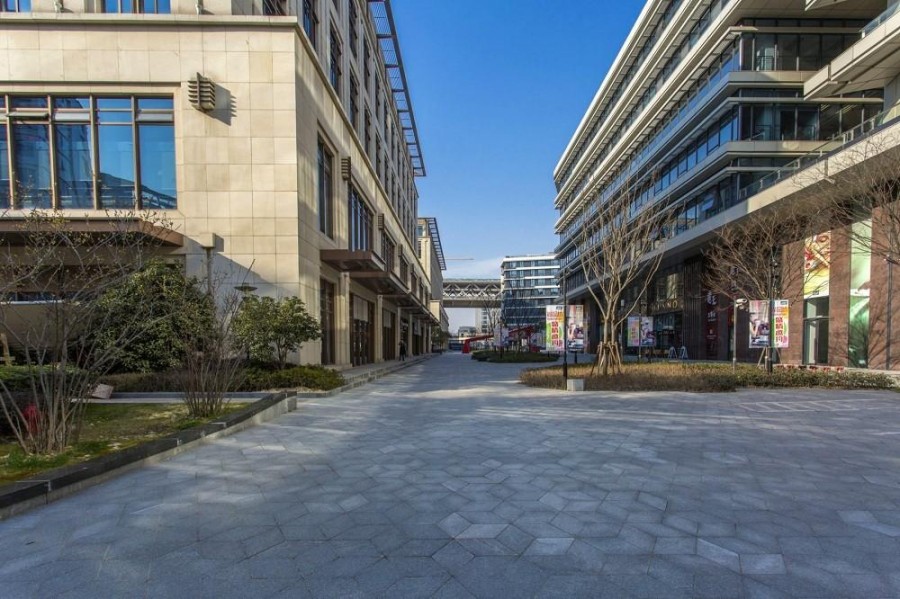 旭辉虹桥国际外立面