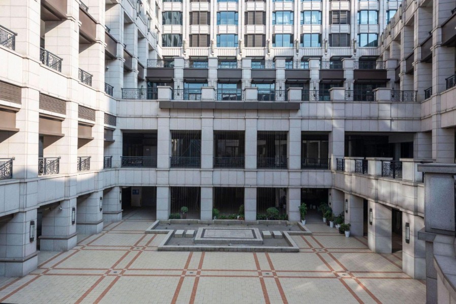 长风嘉庭国际广场外立面