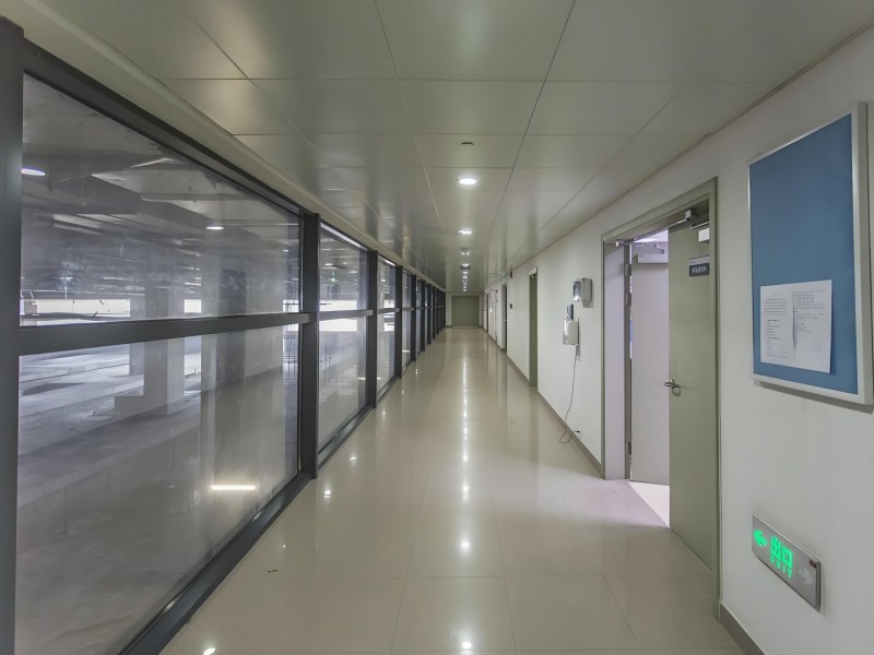 申虹国际大厦（国企楼盘）走廊