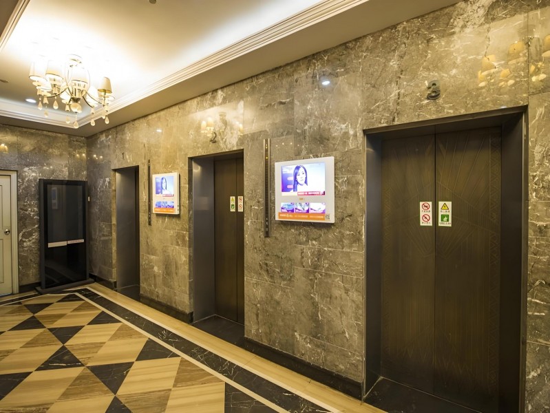 石油天然气大厦电梯厅