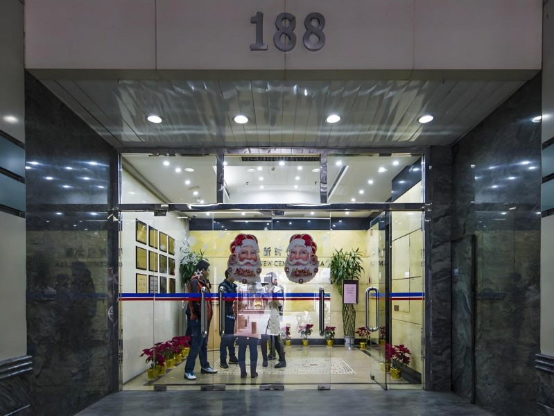 静安新时代大厦：24小时独立空调外立面