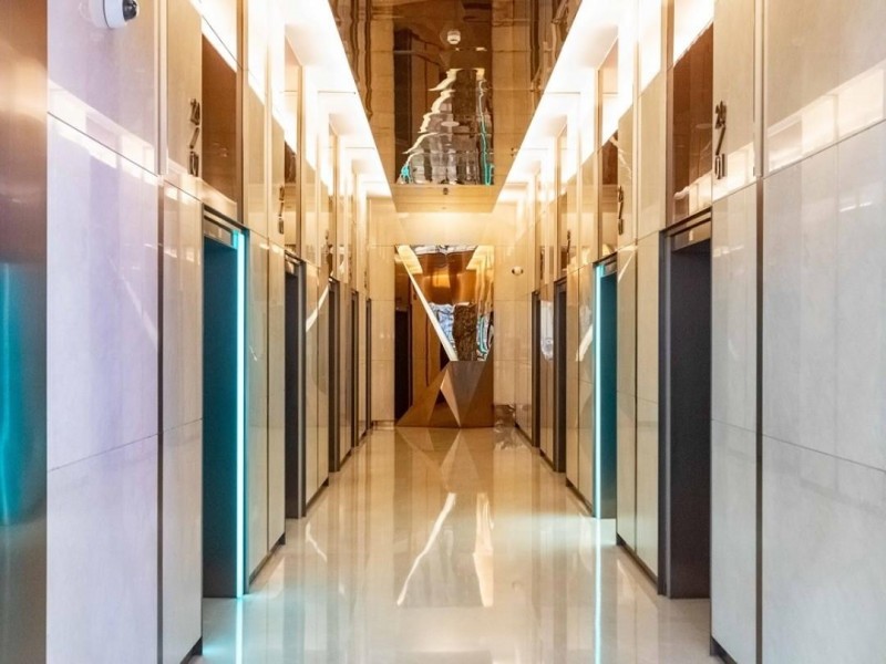 仲益大厦电梯厅