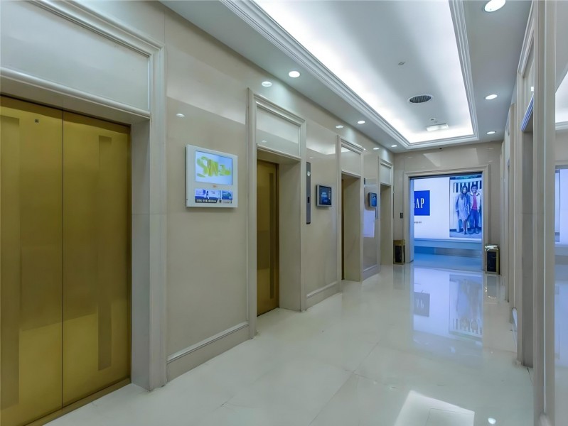 中创大厦电梯厅