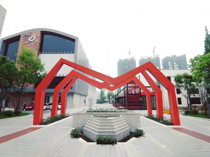 宏慧视界BOX（国企参股楼盘）外立面