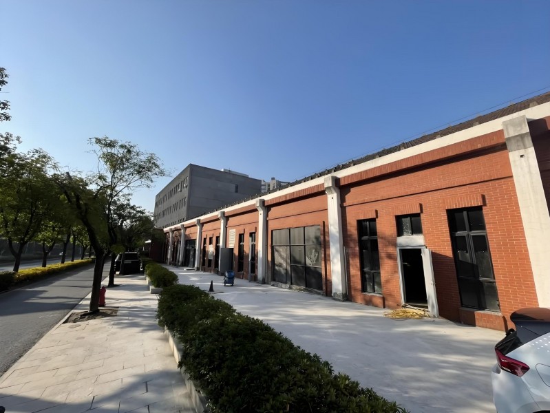 宏慧视界BOX（国企参股楼盘）外立面