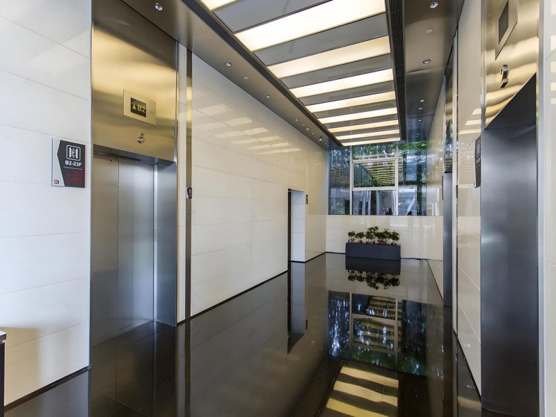 宝华国际广场电梯厅