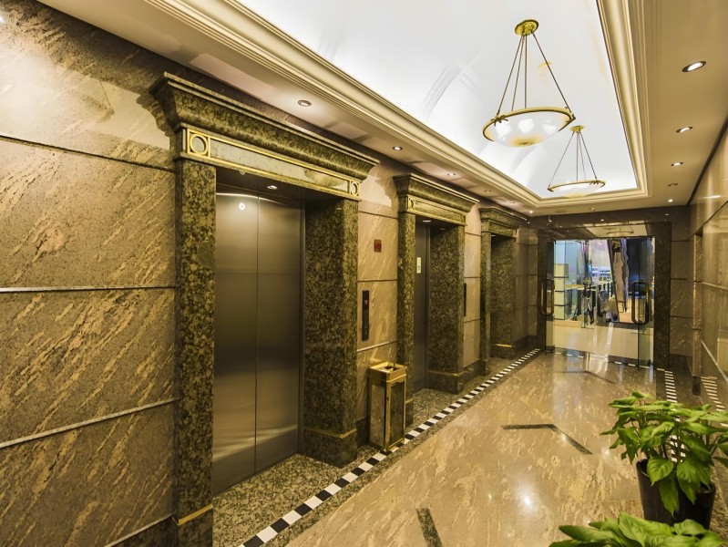 555大厦电梯厅