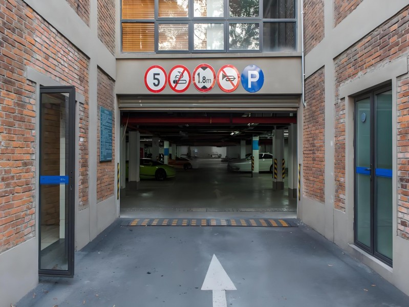 大宁中心广场三期（国企参股楼盘）外立面