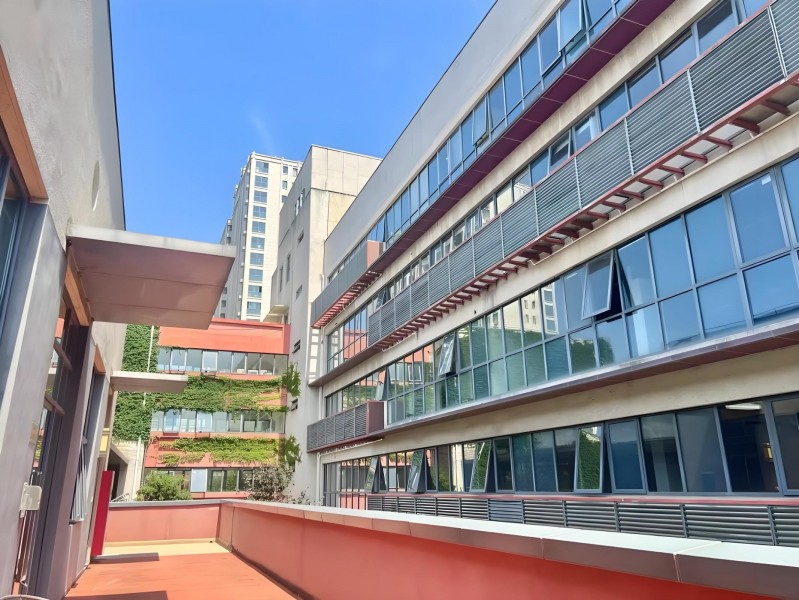 越界·乐平方外立面