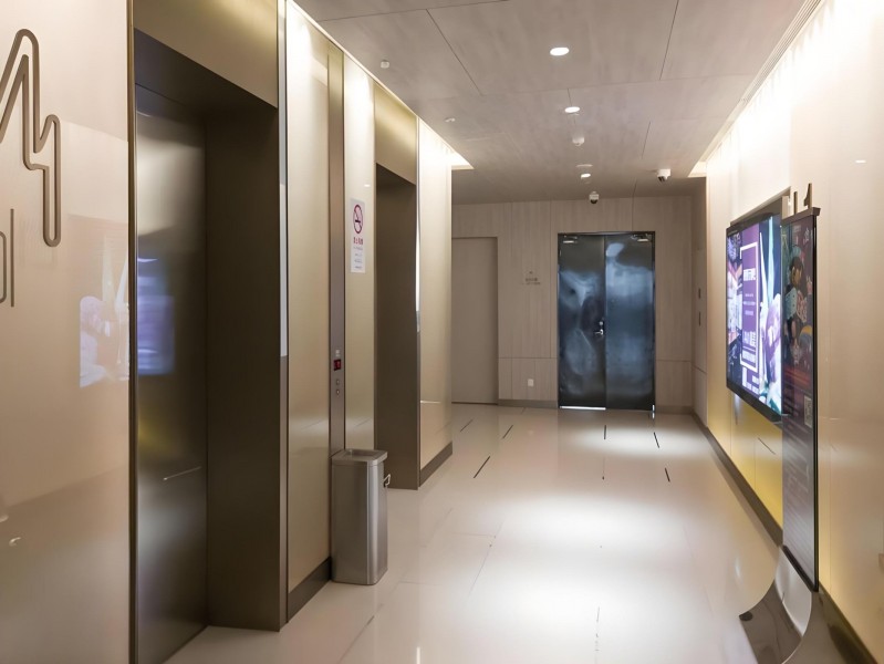 五牛控股大厦电梯厅