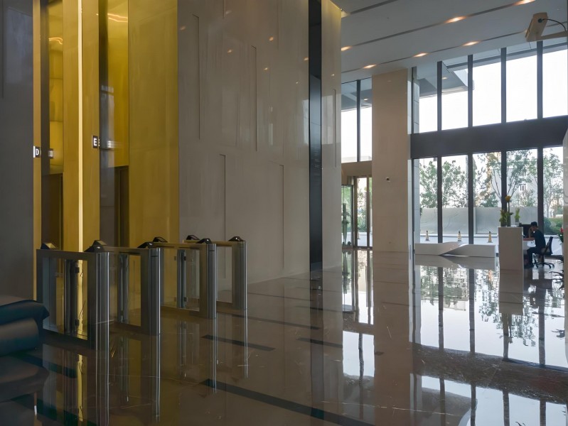 绿地中环广场（租售中）大堂