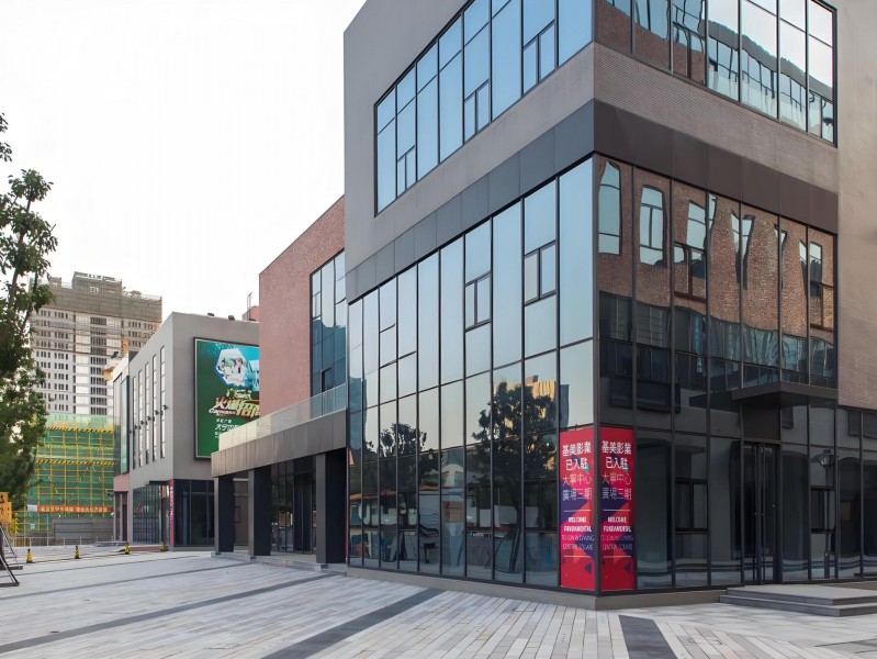 大宁中心广场三期（国企参股楼盘）外立面