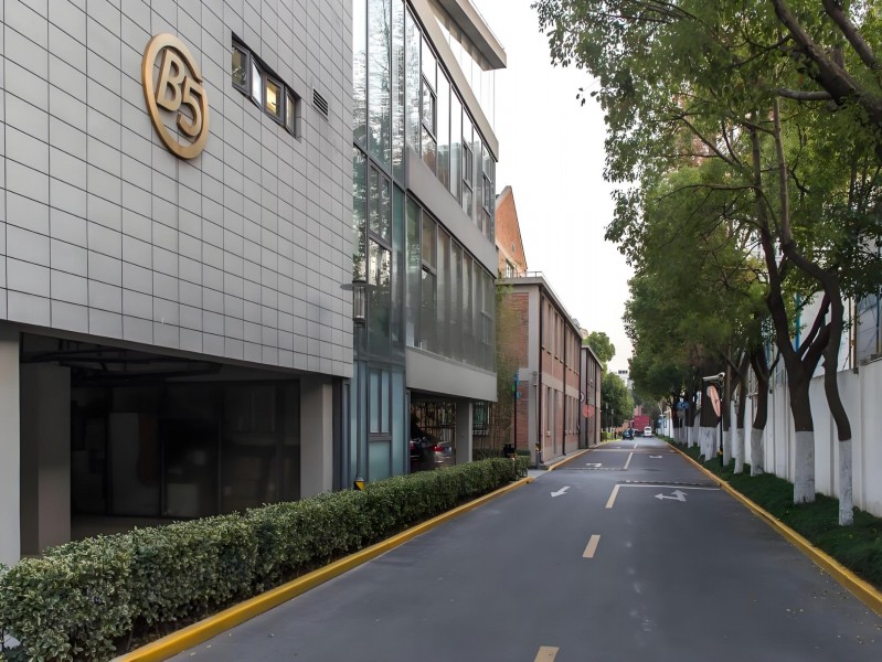 大宁中心广场三期（国企参股楼盘）外立面