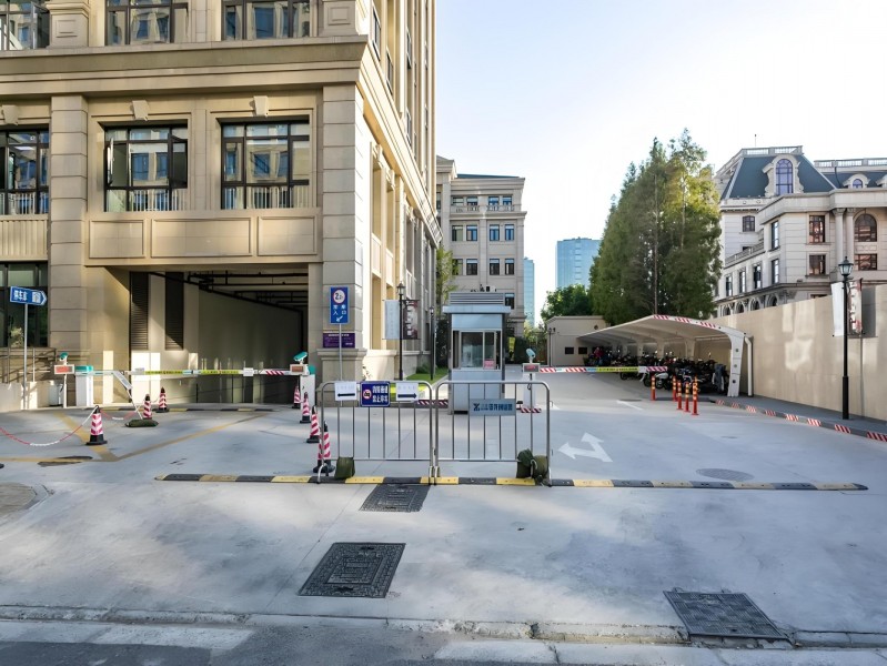 亚龙·东朔空间外立面