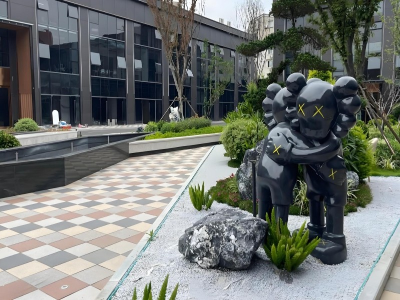 万荣中心广场外立面