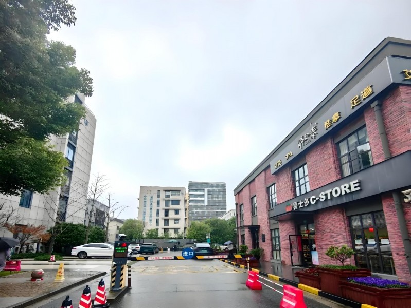 龙软万荣信息科技产业园外立面