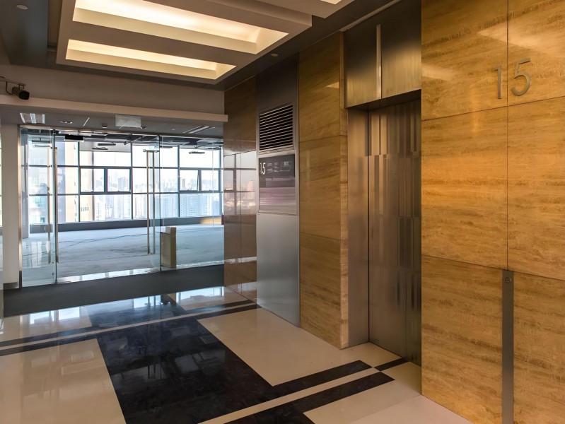 华清大厦电梯厅