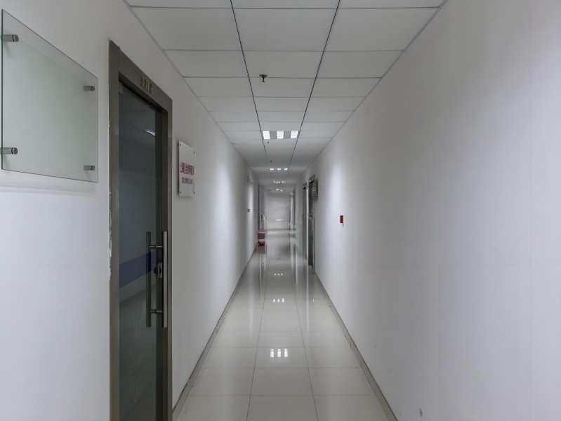 巨丰商务广场走廊