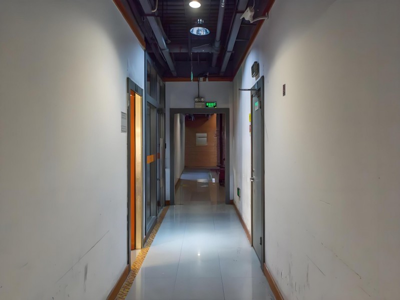 多媒体产业化基地走廊