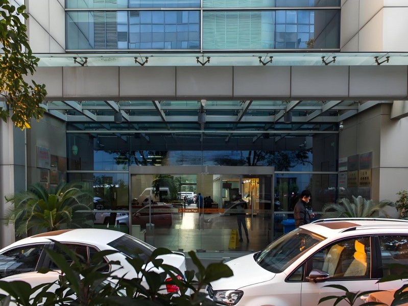 多媒体产业化基地外立面