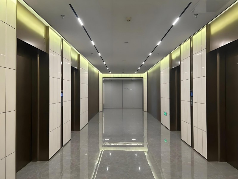 永兴商务广场（国企楼盘）电梯厅