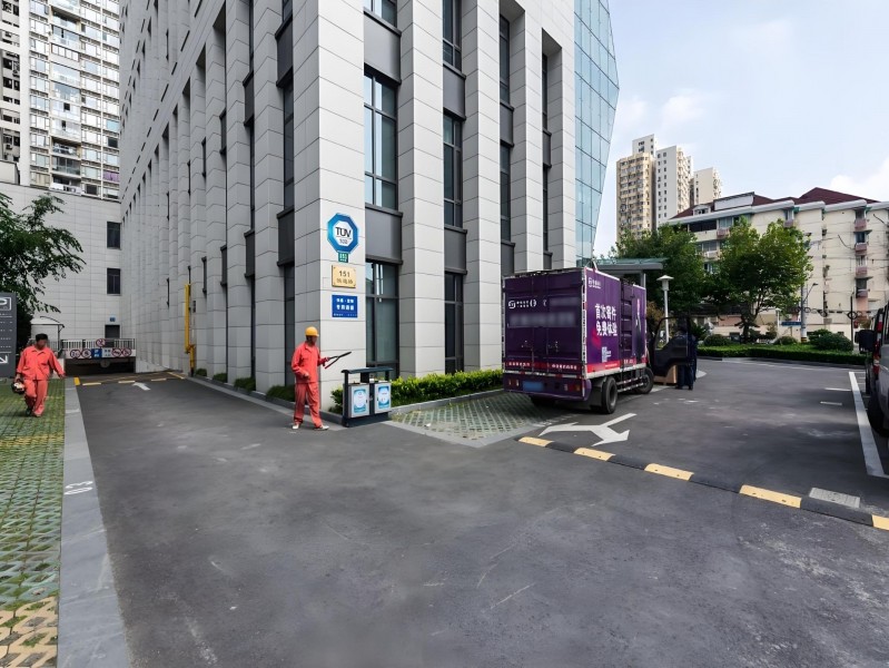 上海苏河湾大厦外立面