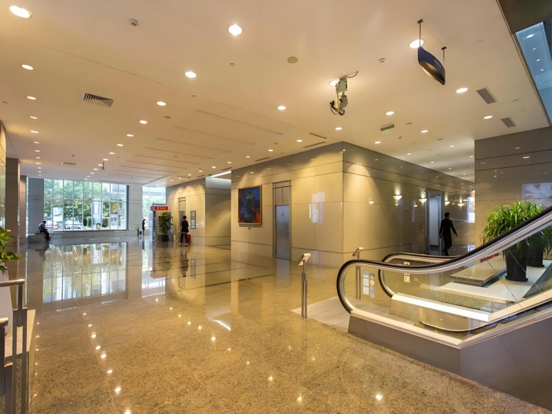 新上海国际大厦（国企楼盘）大堂