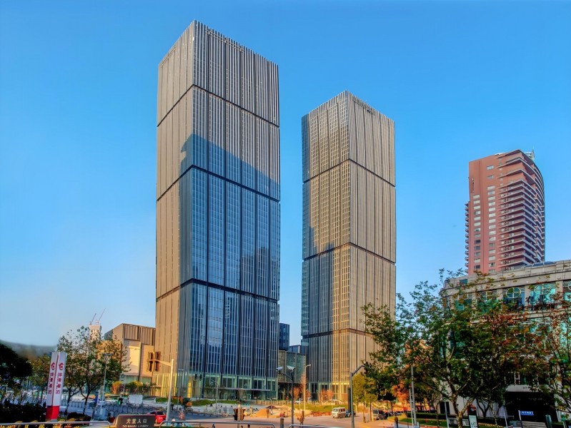 中国人寿金融中心（国企楼盘）外立面