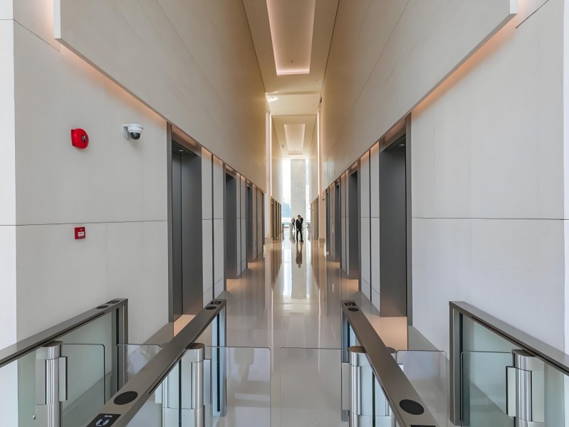 中国人寿金融中心（国企楼盘）电梯厅