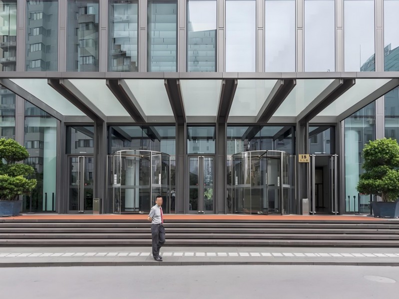 保利广场（国企楼盘）外立面