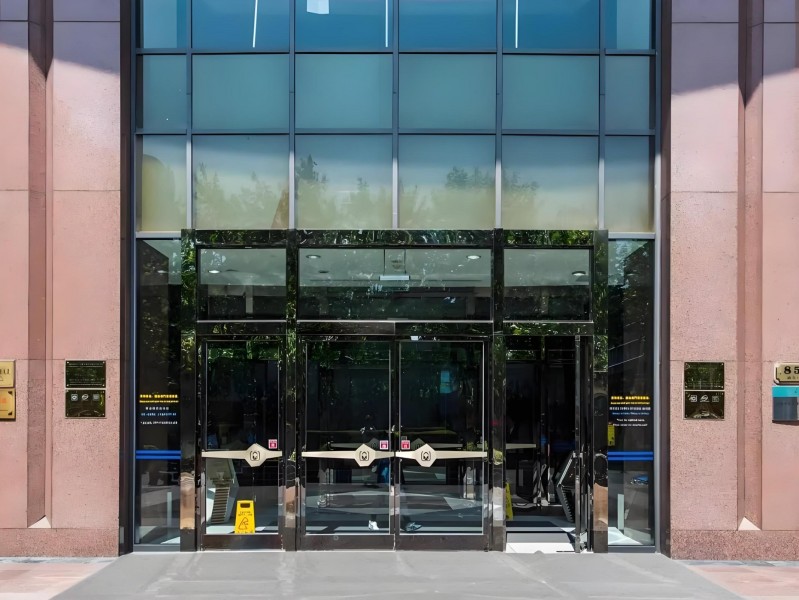 世界广场(租售中）外立面