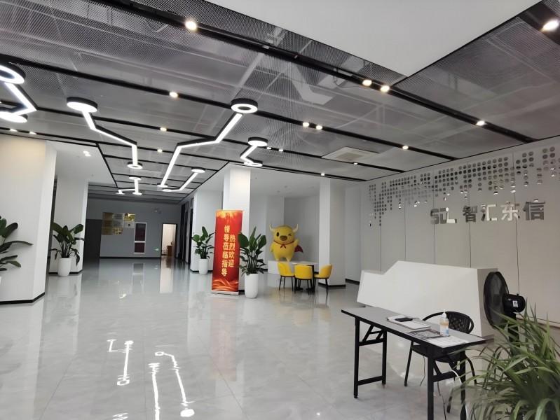 SDL智汇东信（国企楼盘）（孵化器）：24小时独立空调大堂