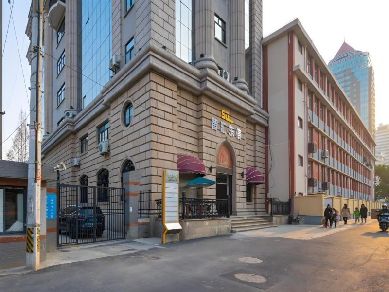 SDL智汇东信（国企楼盘）（孵化器）：24小时独立空调外立面