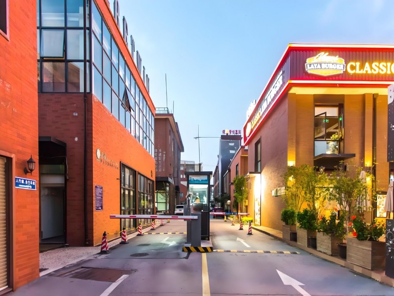 波特营创意园：24小时独立空调外立面