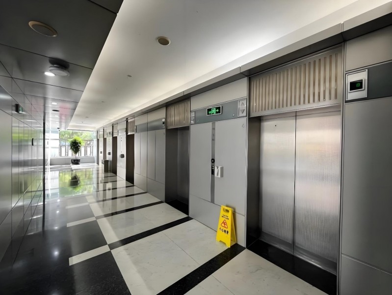 上海信息大楼（国企楼盘）电梯厅