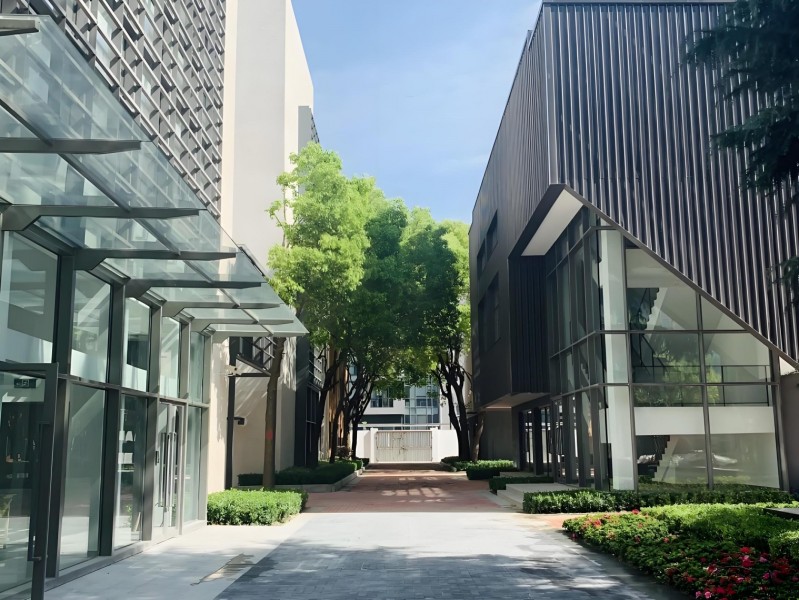 安垦汇智（国企参股楼盘）外立面