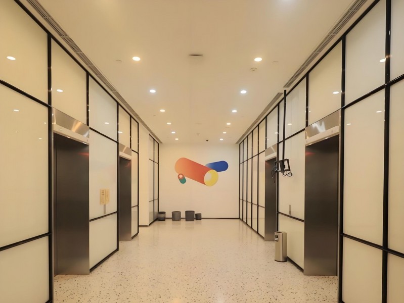 陆家嘴富汇大厦电梯厅