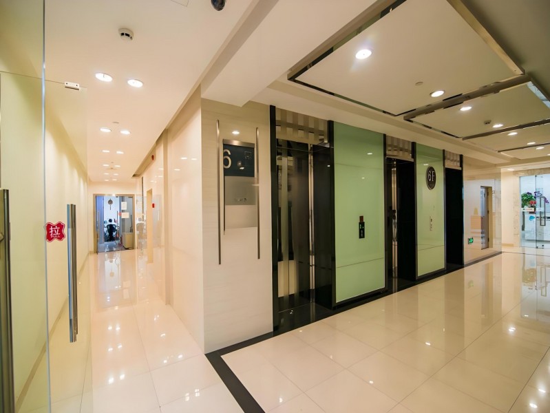 晋润海棠大厦电梯厅
