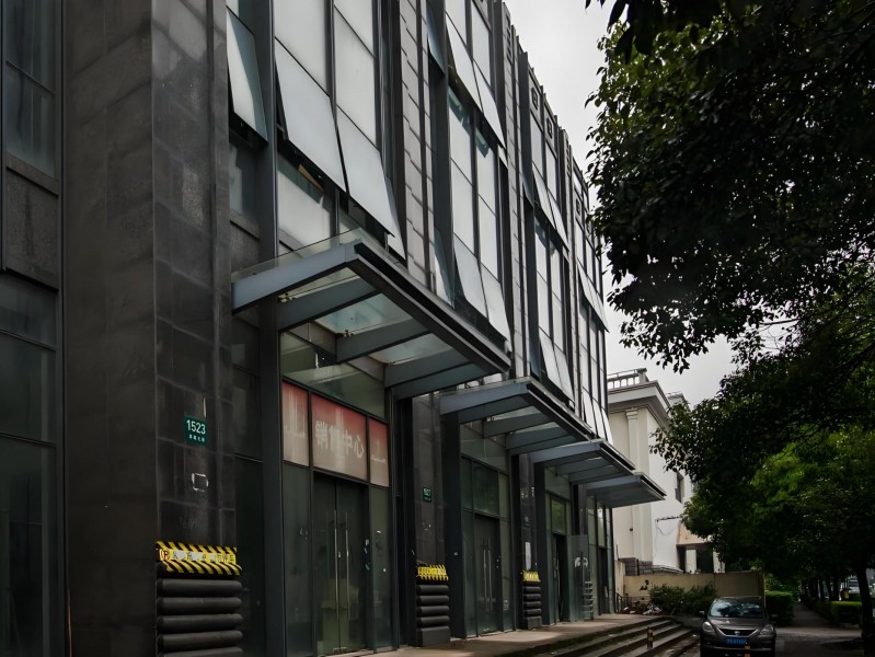 珞禧商务中心外立面