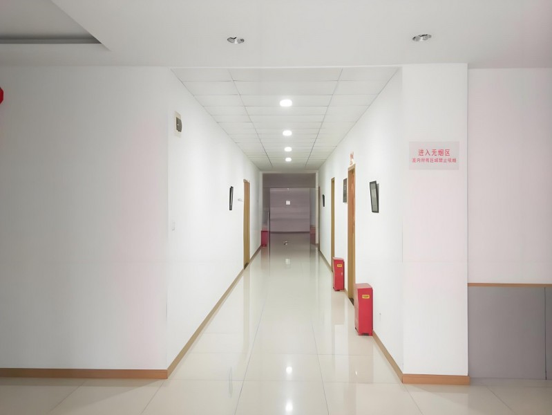 晔华商务楼走道