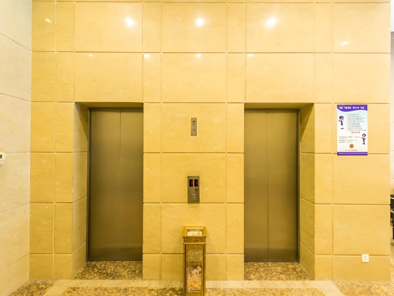 弘基创邑国际园电梯厅