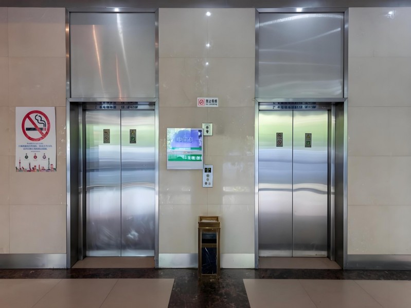 钱江商务广场电梯厅