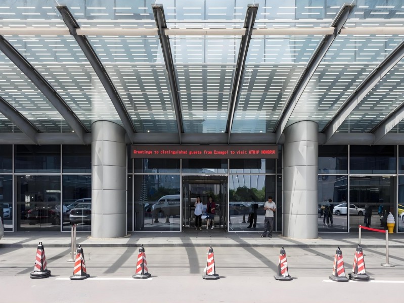 虹桥国际科技广场外立面