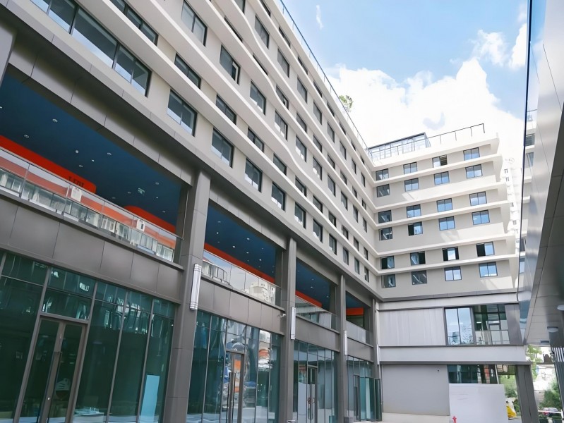 上服T·CAT时尚园外立面