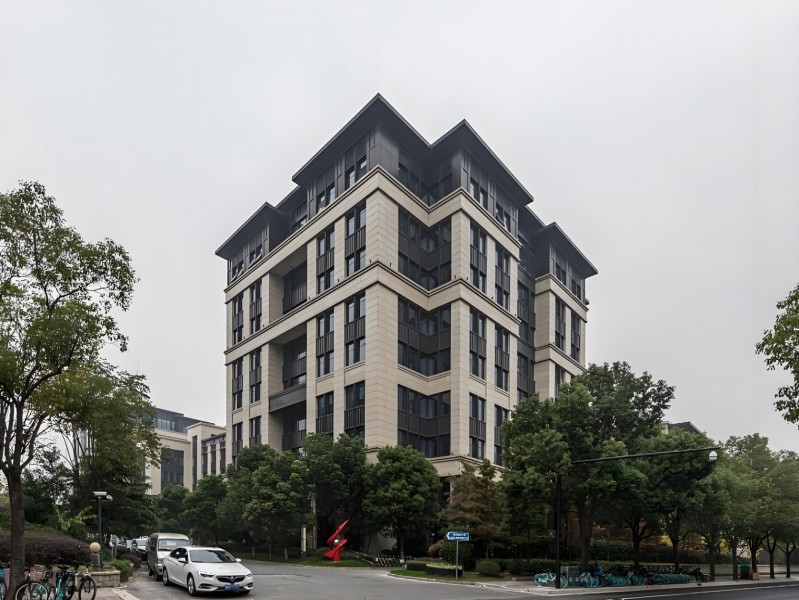 上服·虹桥创新中心（国企楼盘）：24小时独立空调0平米办公室出租