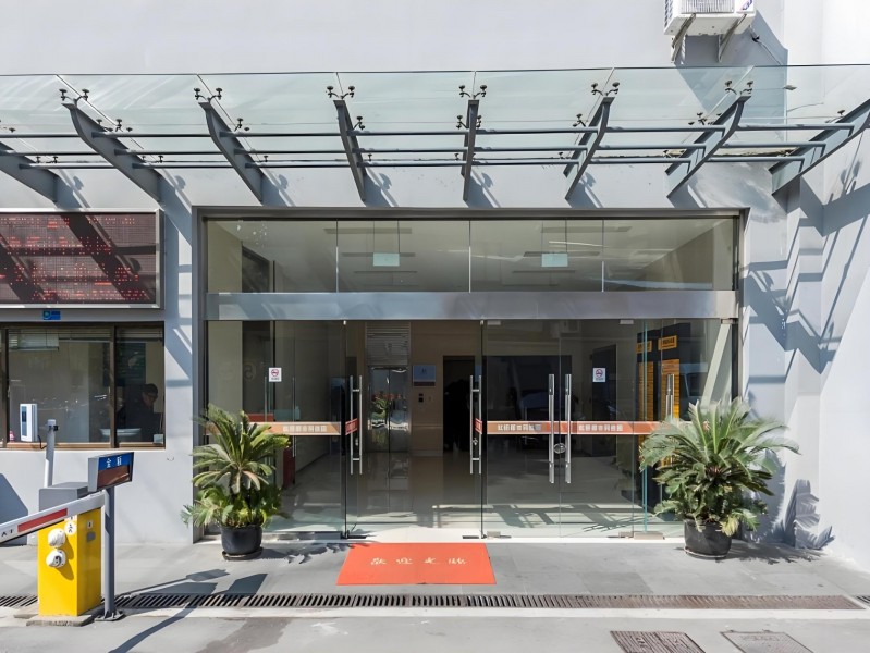 虹桥都市工业大厦外立面