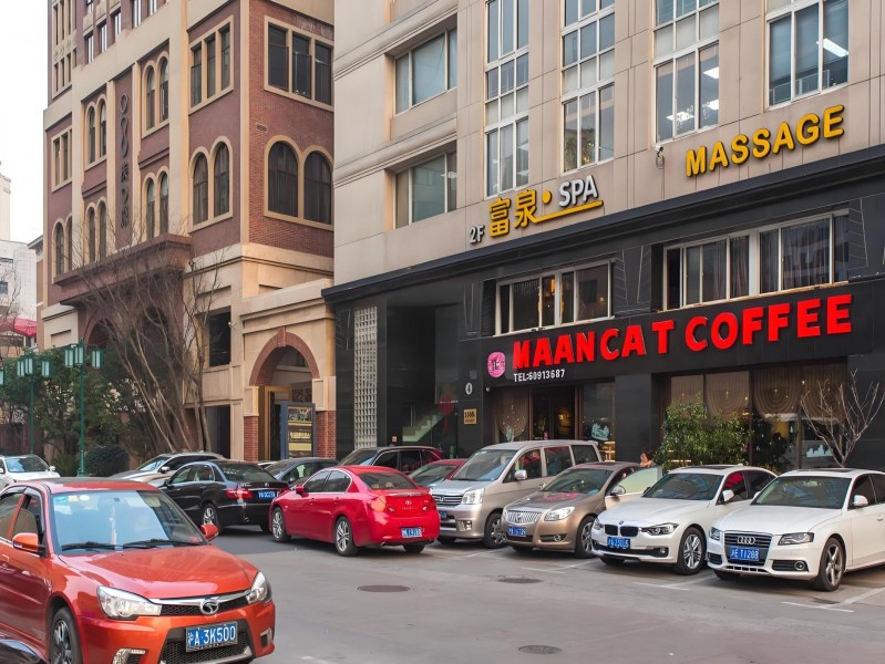 英达方商务楼外立面